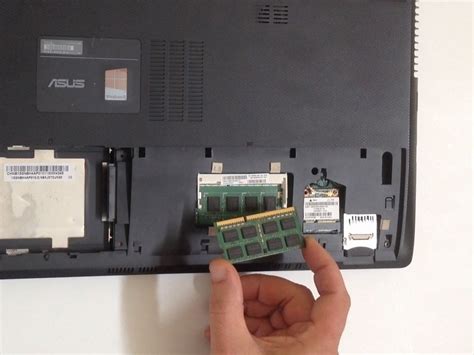 Asus X55C DDR3 SODIMM Memory Replacement .